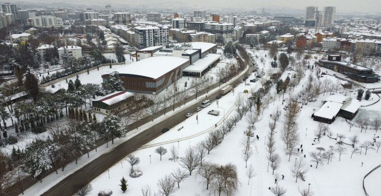 Elazığ Kar Yağışıyla Kaplandı