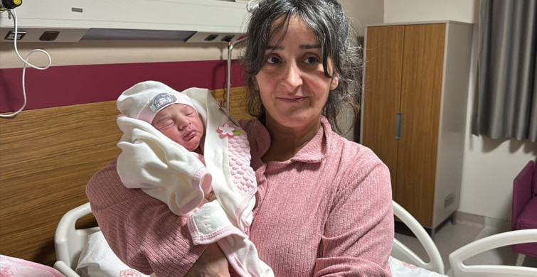 Elazığ'da 2026 Yılının İlk Bebekleri Dünyaya Gözlerini Açtı