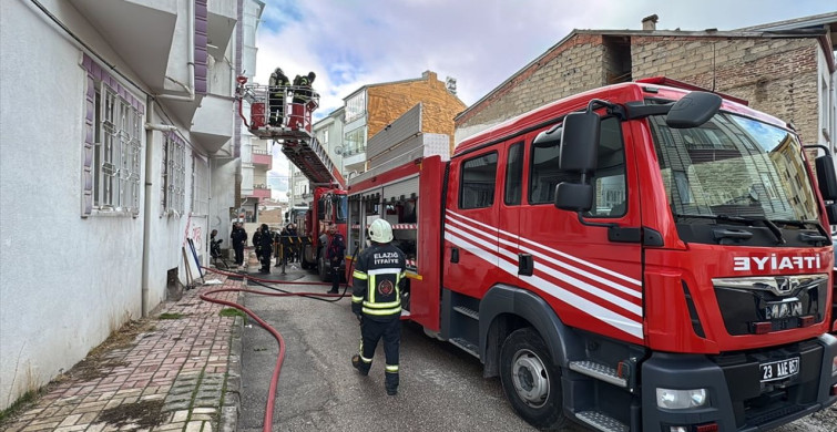 Elazığ'da Bodrum Katında Yangın Çıktı