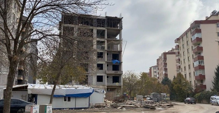 Elazığ'da İnşaatta Düşen İşçi Hayatını Kaybetti