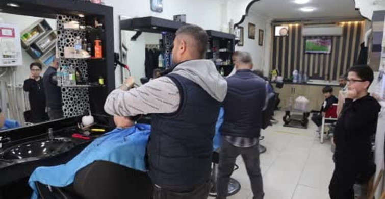 Elazığ'da Kuaförlerin Bayram Yoğunluğu Artıyor