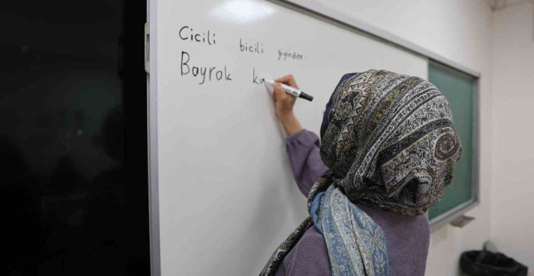 Elazığ'da Okuma Yazma Kurslarına Yoğun İlgi