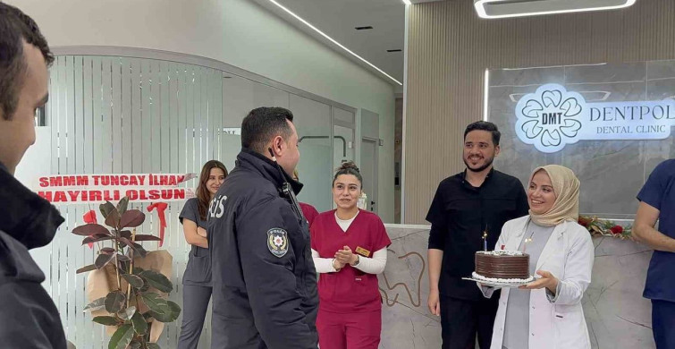 Elazığ'da Polis Ekiplerine Renkli Sürpriz