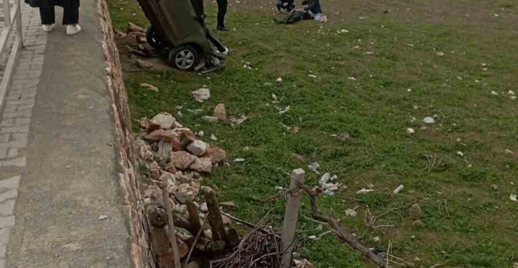 Elazığ'da Şarampole Uçan Otomobilde Bir Kişi Yaralandı