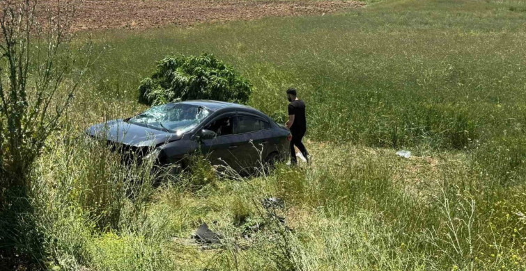 Elazığ’da Tarlaya Uçan Otomobil Kazasında 3 Yaralı