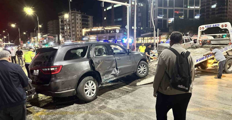 Elazığ'da Trafik Kazası: 11 Yaralı