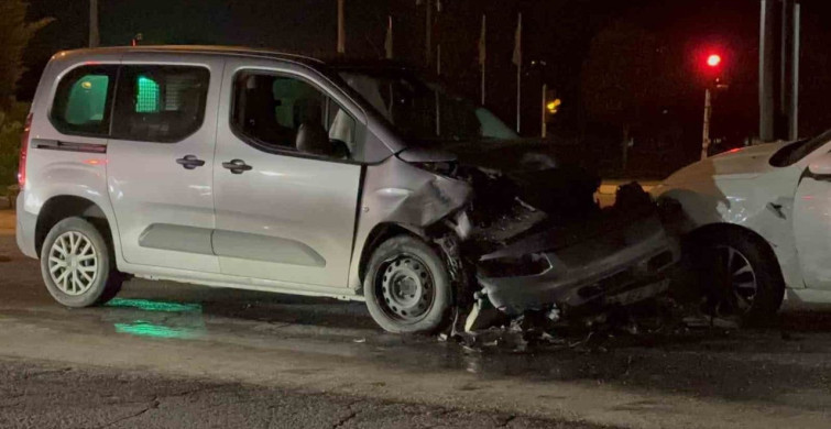 Elazığ'da Trafik Kazası: 4 Yaralı