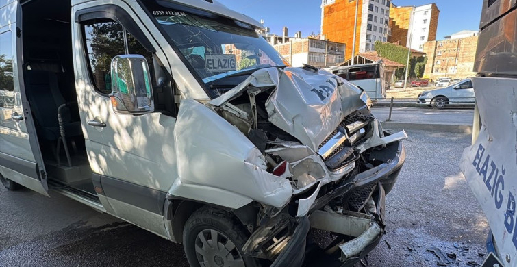 Elazığ'da Trafik Kazası: 8 Yaralı
