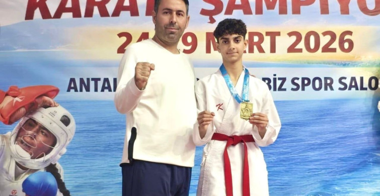 Elazığlı Ali Akif Kaymaz'dan Karate'de Türkiye Şampiyonluğu