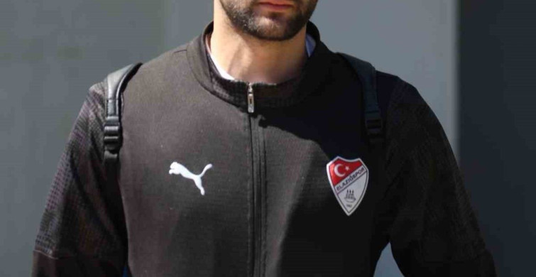 Elazığsporlu Futbolcular Taraftardan Helallik İstedi