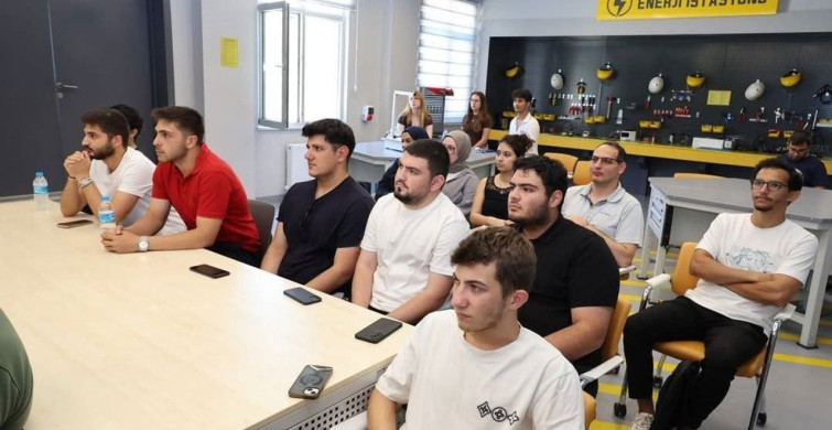 Elektrikli araç teknolojileri ve batarya geri dönüşümünün önemi masaya yatırıldı