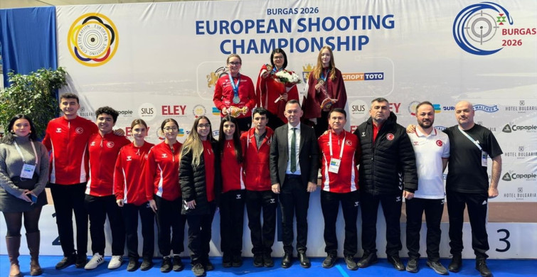 Elif Berfin Altun'dan Altın Madalya