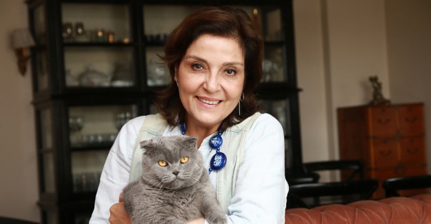 Elimi Bırakma Feride Kimdir? Gerçek Adı Ne? Merak Edilenler