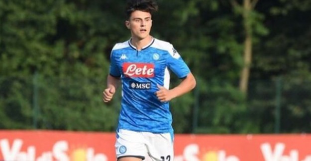 Eljif Elmas, Napoli Formasıyla İlk Maçına Çıktı