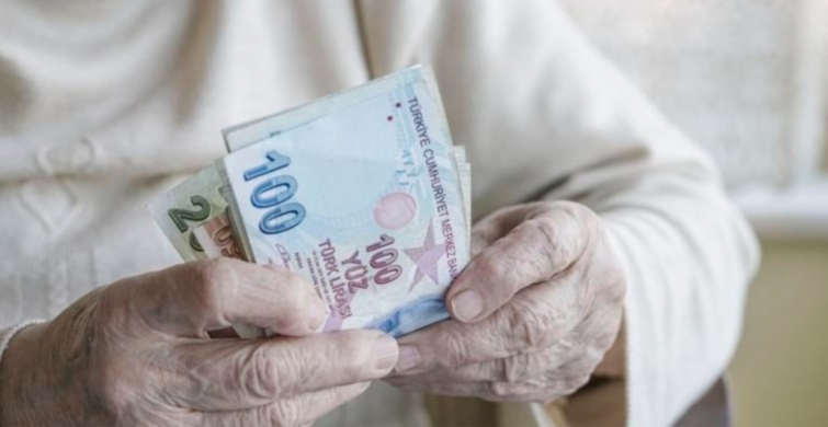 Emekli maaşınız 10.000 TL üstüyse hesabınızı kontrol edin! Maaş hesabınıza 25 Bin TL ödeme yapılacak