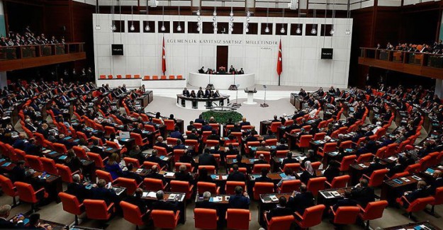 Emeklilikte Yaşa Takılanlar'ın Gözü Meclis'te!