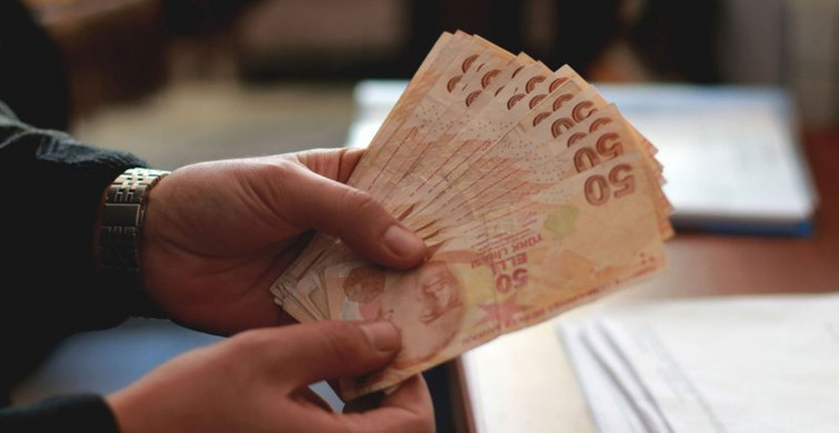 Emekliye müjde gelecek mi? İkramiye ücretleri ne kadar olacak? Vatandaştan 4 bin lira beklentisi!