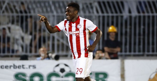 Emenike Futbolu Bırakıyor Mu?
