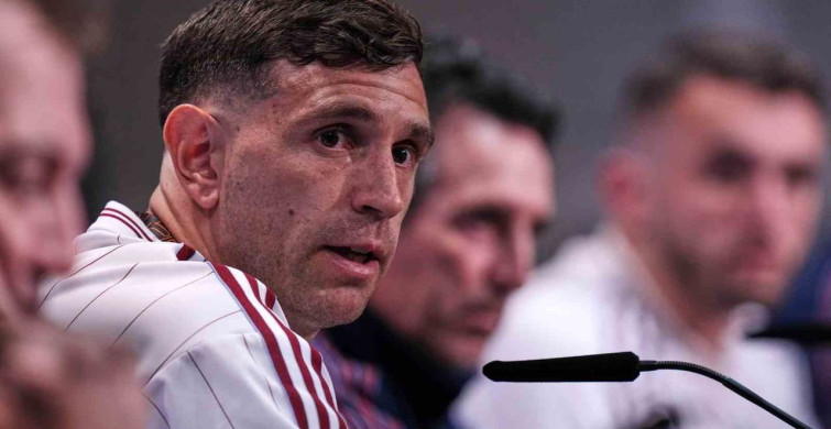 Emiliano Martinez: "Mücadele ile Herkesi Yenebiliriz"
