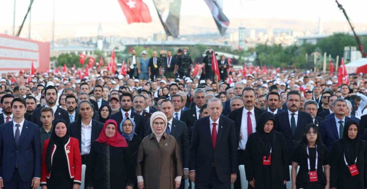 Emine Erdoğan: 15 Temmuz, tarihi bir dönüm noktasıdır