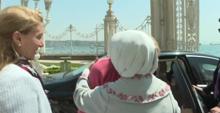 Emine Erdoğan, Belçika Kraliçesi Mathilde ile Buluştu