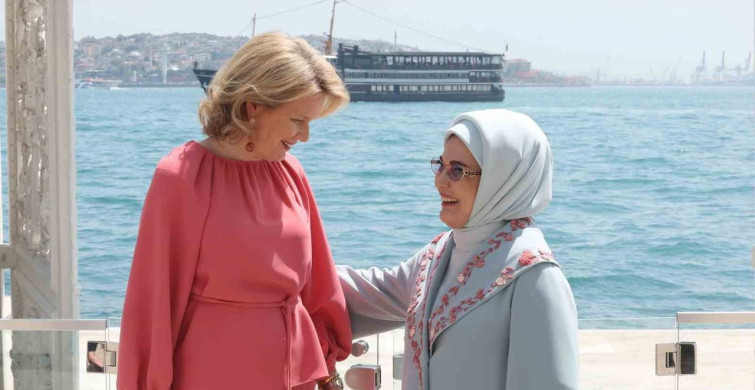 Emine Erdoğan, Belçika Kraliçesi Mathilde ile Dolmabahçe'de Buluştu