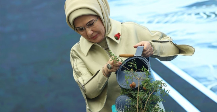 Emine Erdoğan, TOGEM-DER'in Dönüşüm Pazarı'nın Açılışında
