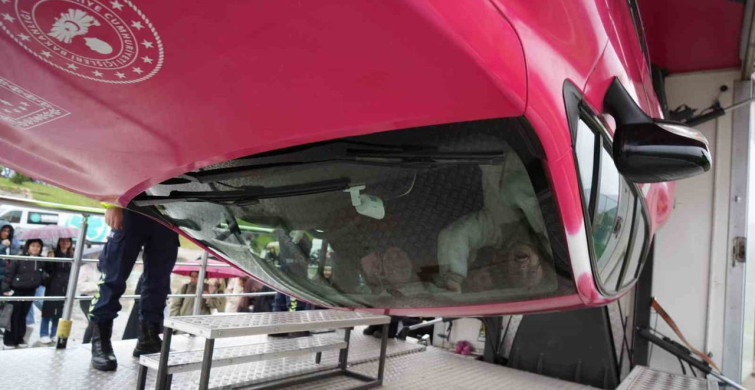 Emniyet Kemeri Simülasyonu: Öğrencilerden Yoğun İlgi