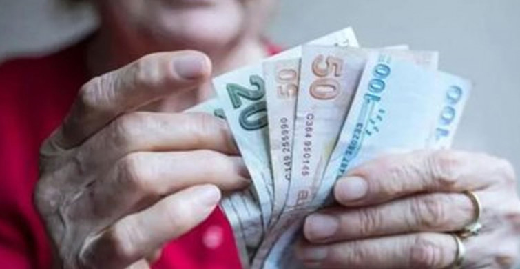En düşük emekli maaşı ne kadar olacak? Milyonlarca emekliye müjdeli haber: 2022 emekli ve memur zam hesabı