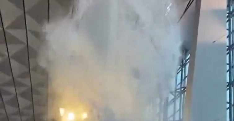 Endonezya Havalimanında Çatı Çökmesi: Yağışların Etkisi