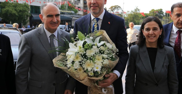 Enerji ve Tabii Kaynaklar Bakanı Bayraktar, Manisa Valiliği'nde