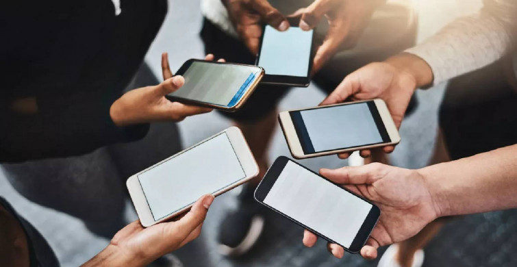 Enflasyon o sektörü de vurdu! Telefon satışlar ilk defa düşüşe geçti