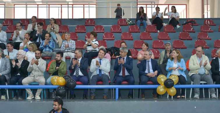 Engelsiz Kampüs'te Mezuniyet Coşkusu