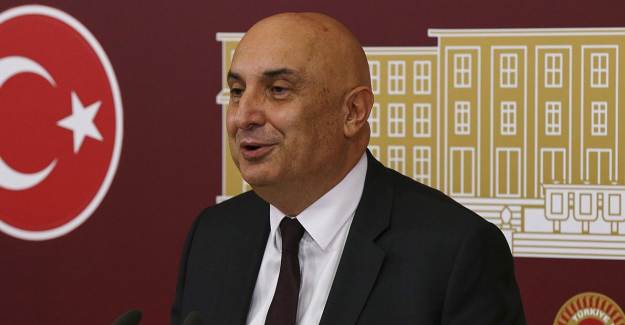 Engin Özkoç