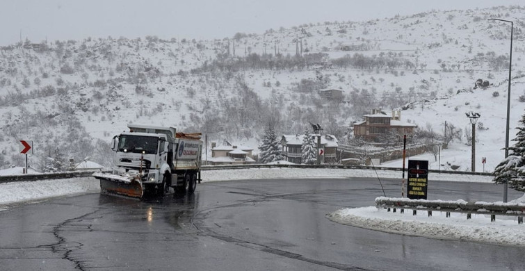Erciyes Kayak Merkezi'ne Ulaşım Kesildi