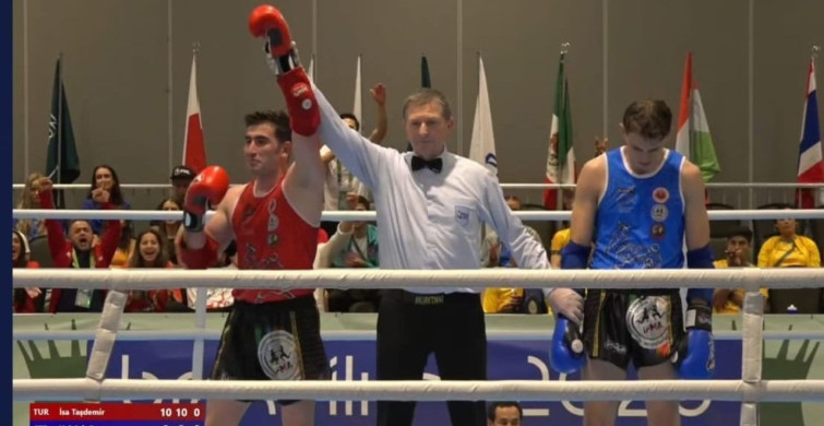 Erciyes Üniversitesi öğrencisi İsa Taşdemir, Muaythai Dünya Şampiyonu oldu