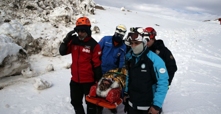 Erciyes'te Başarılı Çığ Tatbikatı Gerçekleştirildi
