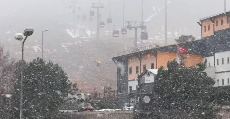 Erciyes'te Yoğun Kar Yağışı