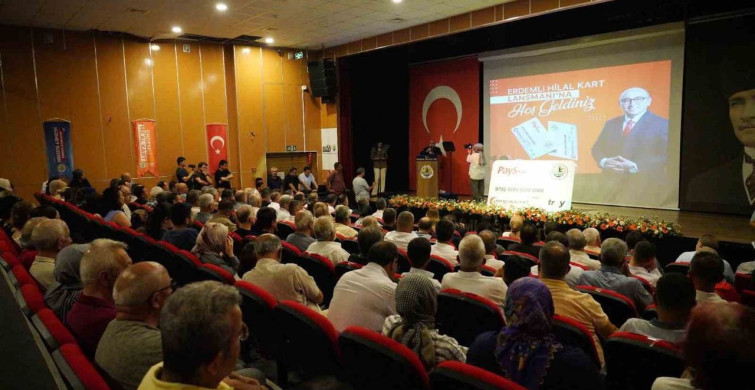 Erdemli Belediyesi Hilal Kart'ı hizmete sundu
