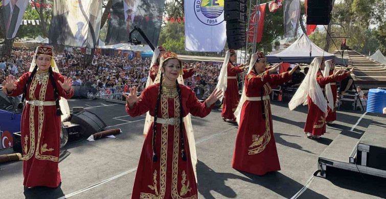 Erdemli'deki 33. Geleneksel Türkmen Şöleni Binlerce Kişiyi Buluşturdu