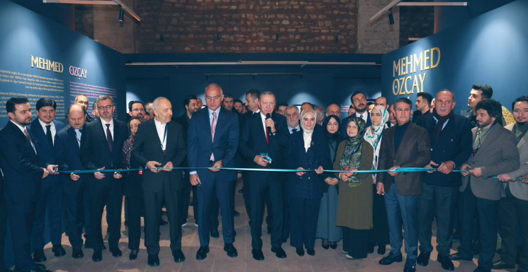 Erdoğan’dan Tarihi İstirham: Cumhurbaşkanlığı Döneminin Kur’an-ı Kerim’i Yazıldı