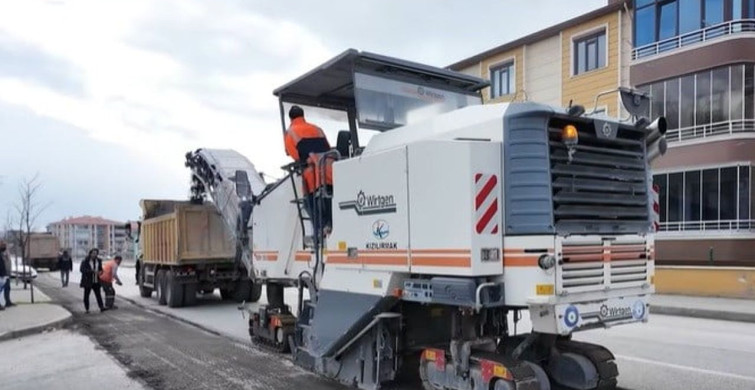 Ergenekon Mahallesi'nde Asfalt Yenileme Çalışmaları Başladı