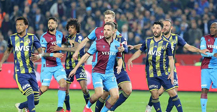 Erman Toroğlu: Yani Birileri, Birilerinin Sırtına Binerek Oynuyorlar