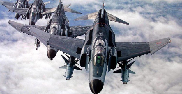 Ermenistan’da Su-25 Tipi Savaş Uçağı Düştü