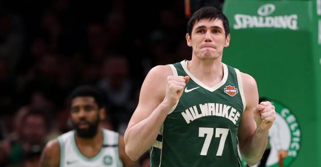 Ersan İlyasova Milwaukee Bucks'tan Ayrıldı