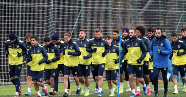 Ersun Yanal'dan Oyunculara: İyi Futbolcuları Olan ve Güçlü Bir Rakiple Oynayacağız