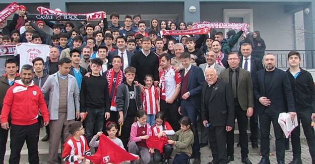 Ertuğrul Sağlam'dan Öğrencilere Ders 
