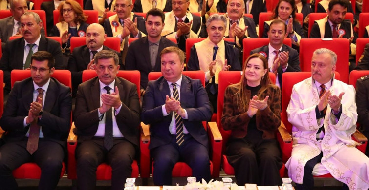 Erzincan Binali Yıldırım Üniversitesi 2025-2026 Akademik Yılı Açılış Töreni Düzenlendi