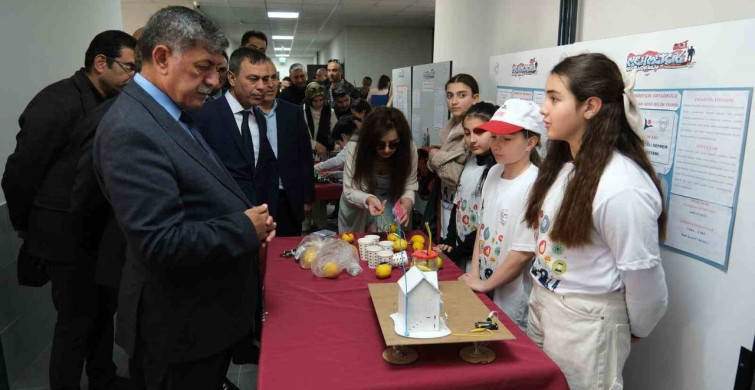 Erzincan'da Bilim Fuarı Heyecanı