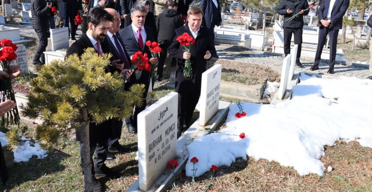 Erzincan'da Deprem Şehitleri Anıldı